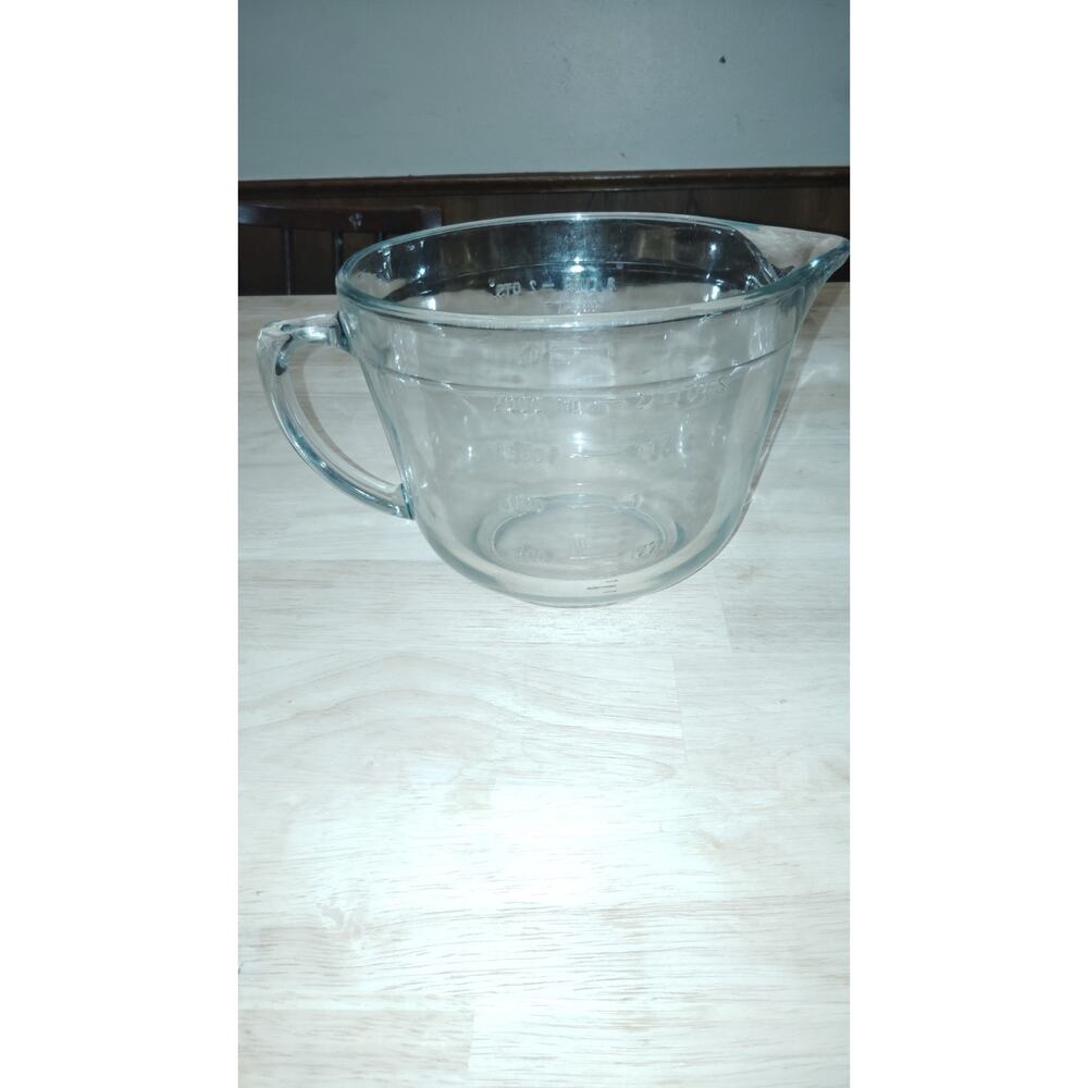 Vintage Anchor Hocking 8 Cup 2 QT Measuring Cup/Batter Bowl Clear Glass Made USA